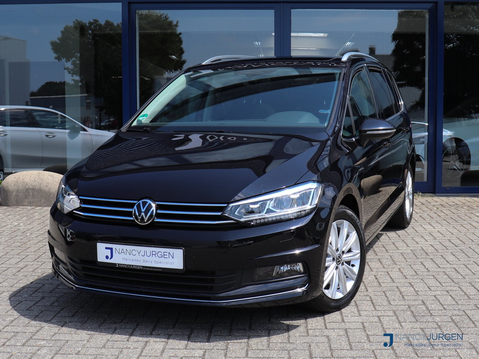 Volkswagen Touran 1.5 TSI | Automaat | Highline | 7 P. | Ada, Auto's, 4 cilinders, 150 pk, Automatische klimaatregeling, Zwart