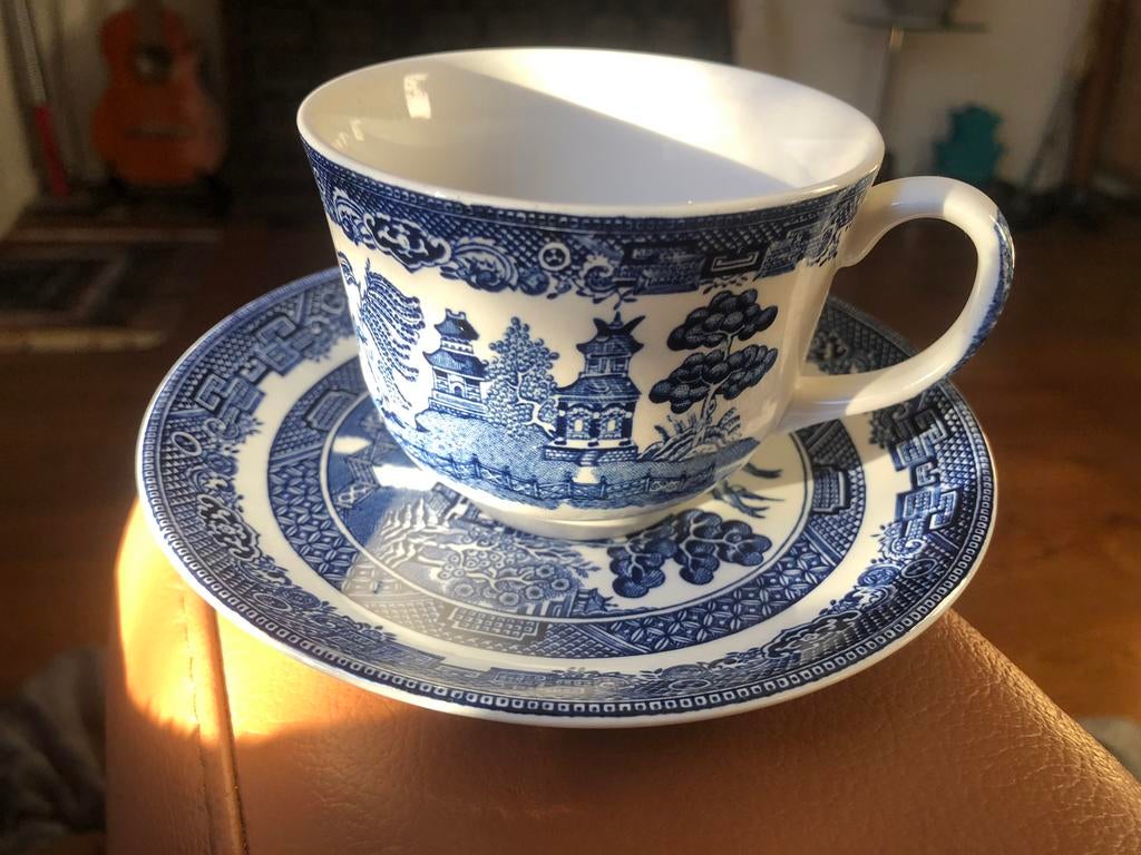 Koffiekopje, 2 stuks identiek, Antiek en Kunst, Antiek | Servies los, Ophalen of Verzenden