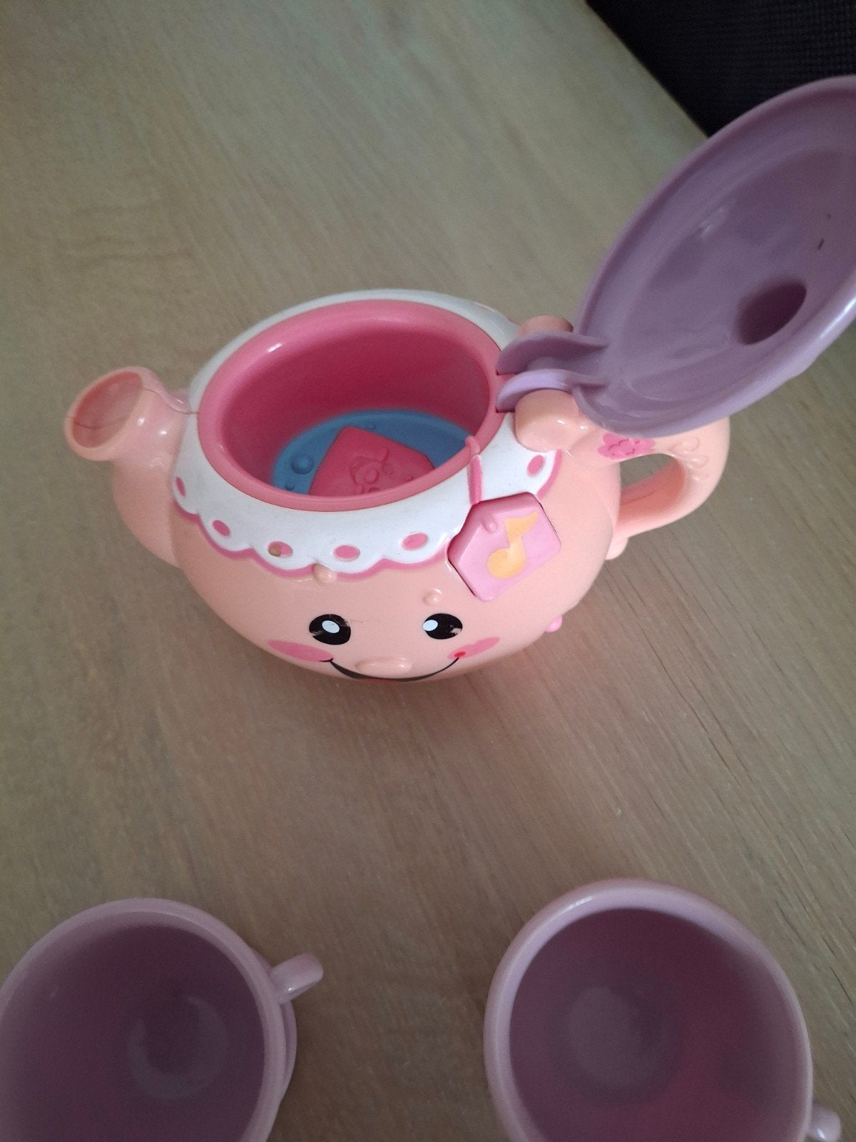 Zingende theepot met 2 kopjes., Ophalen of Verzenden, Jongen of Meisje