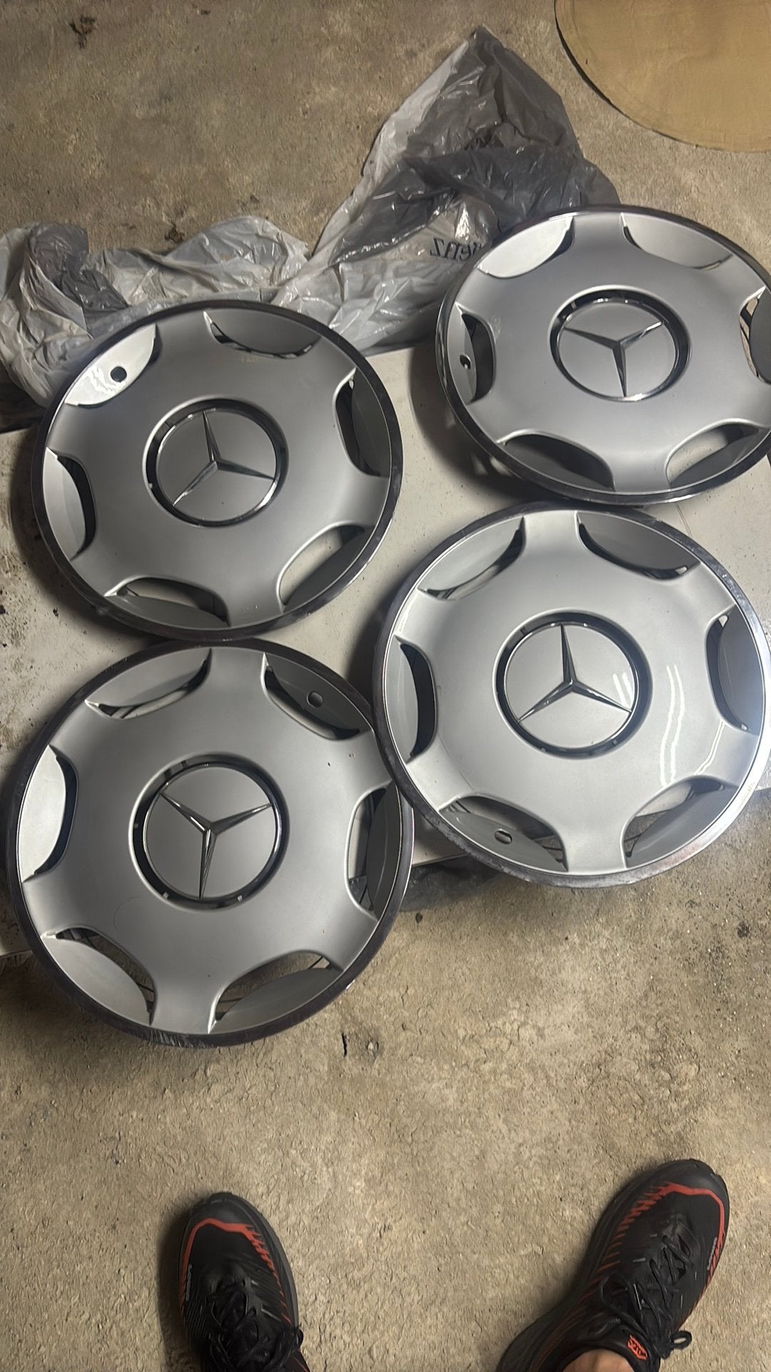 Mercedes 15 inch wieldoppen gebruikt, Ophalen of Verzenden, Zo goed als nieuw