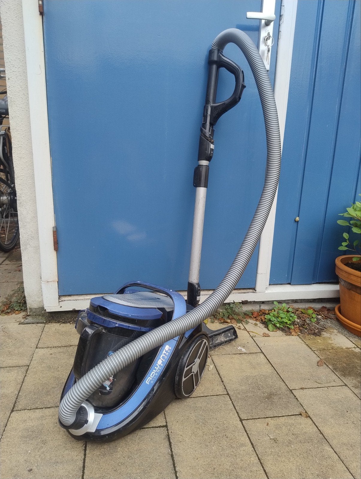 Rowenta Silence Force Cyclonic Stofzuiger met accessoires, Gebruikt, Inclusief accessoires, Sledestofzuiger, Reservoir