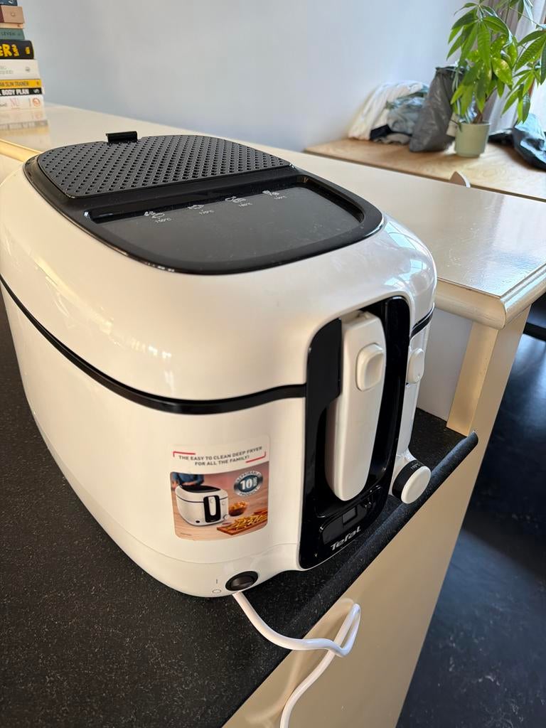 Tefal Super Uno FR3140 Frituurpan 2,2L met AntiGeurFilter, 2 tot 3 liter, Ophalen, Zo goed als nieuw, Uitneembare binnenpan