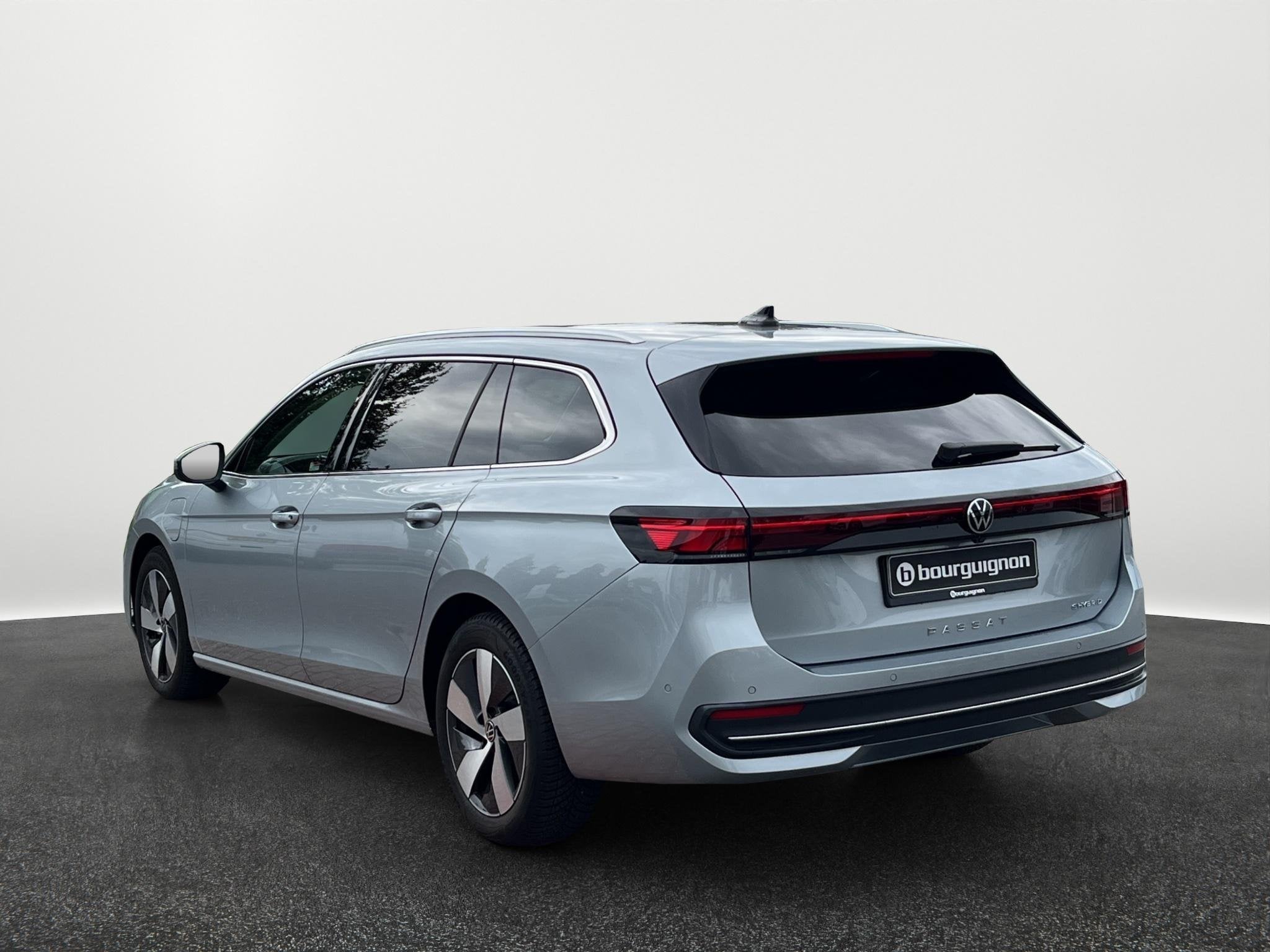 Volkswagen Passat Variant 1.5 eHybrid Business | PHEV | 204P, 4 cilinders, 150 min, 26 kWh, Automatische klimaatregeling