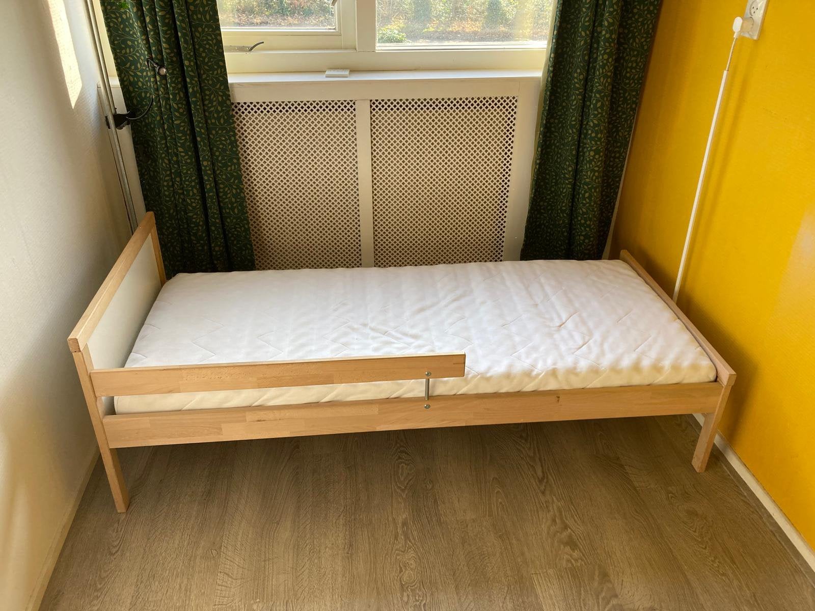 Houten peuter/kleuterbed 160x70, Kinderen en Baby's, Lattenbodem, Gebruikt, 70 tot 85 cm, 140 tot 160 cm