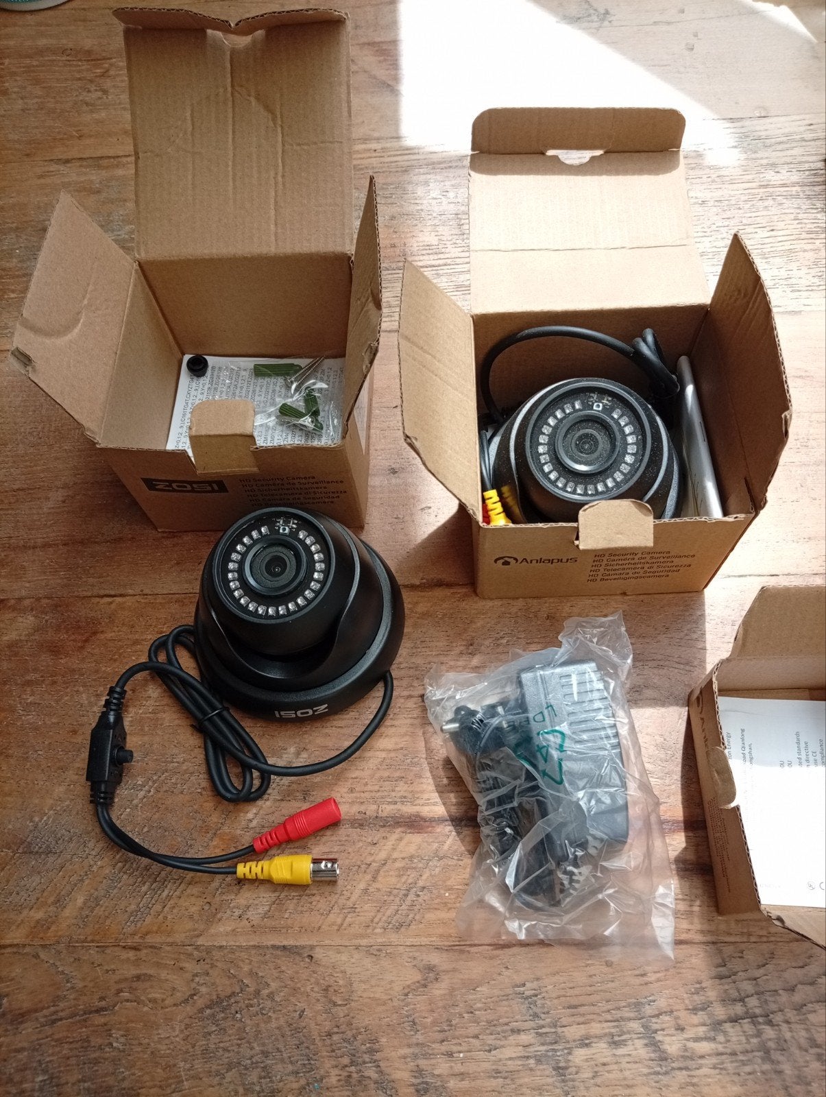 Zosi 1080p Beveiligingscamera's (2 stuks) + adapter, Ophalen of Verzenden, Nieuw, Buitencamera