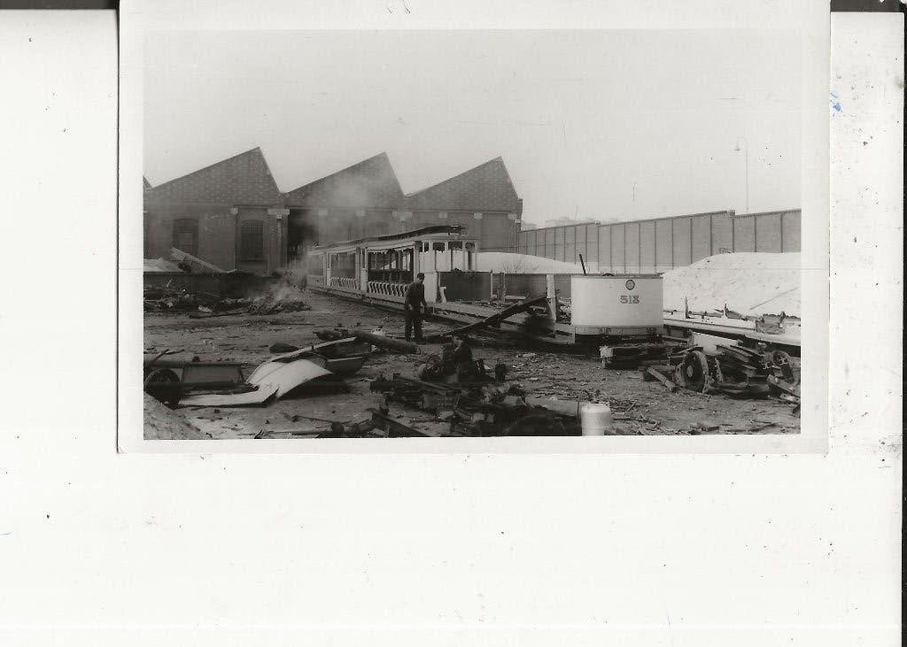 Scheveningen Remise Sloop open aanhangwagen 1957 Fotokaart, Ophalen of Verzenden, 1940 tot 1960, Ongelopen, Zuid-Holland