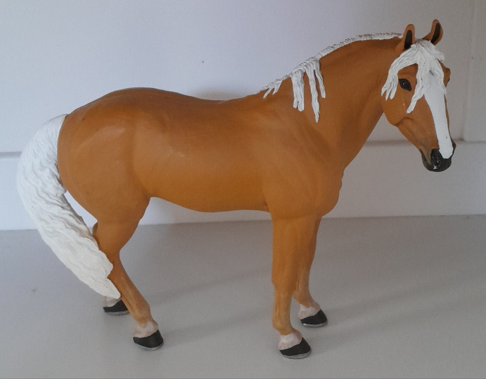 Safari Ltd. Palomino merrie, Winners Circle, Ophalen of Verzenden, Zo goed als nieuw, Paard, Beeldje of Figuurtje