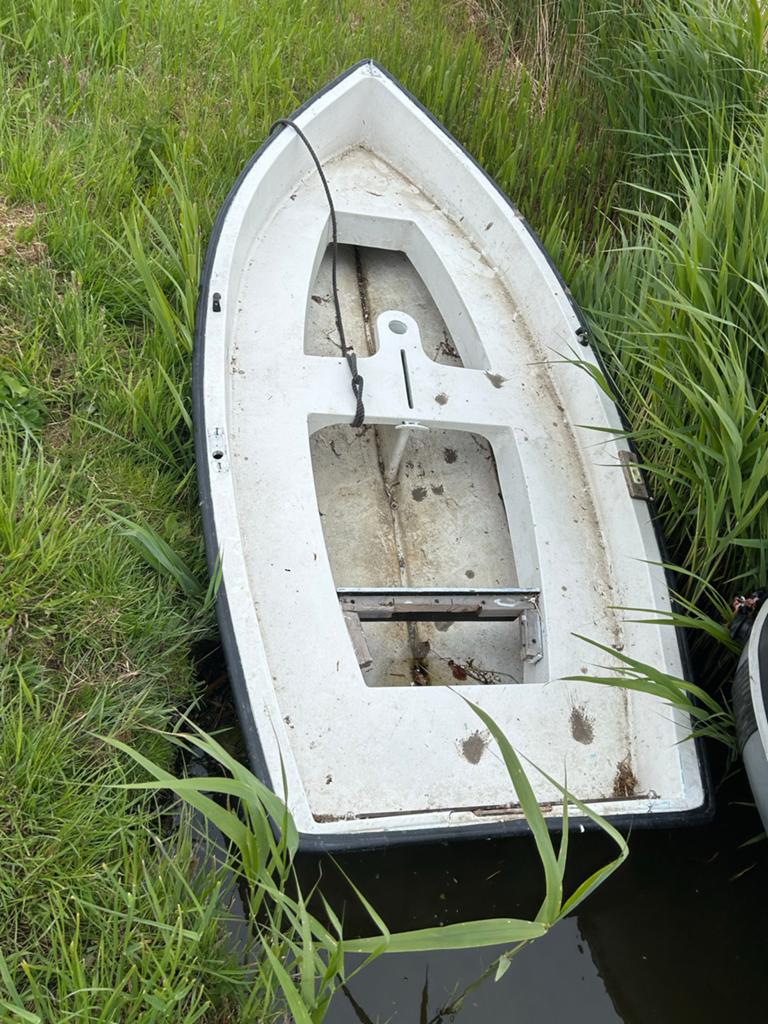 Witte roeiboot/bijboot - Ideaal voor vissen of recreatie, Ophalen of Verzenden, Zo goed als nieuw