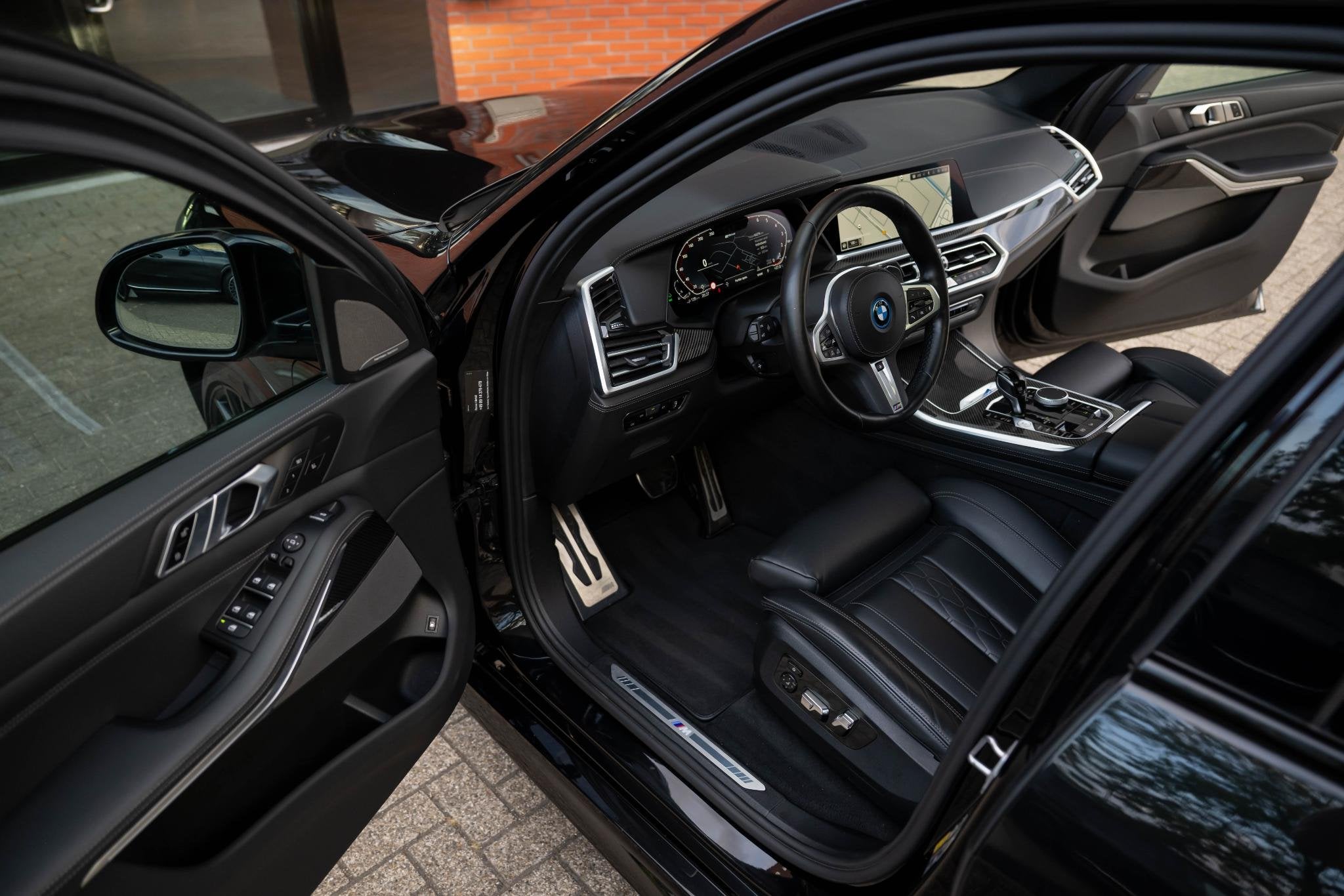 BMW X5 xDrive45e M-Sport 4-Wielsturing Carbon CoPilot VOL, Auto's, Automaat, Dealer onderhouden, Gebruikt, 394 pk