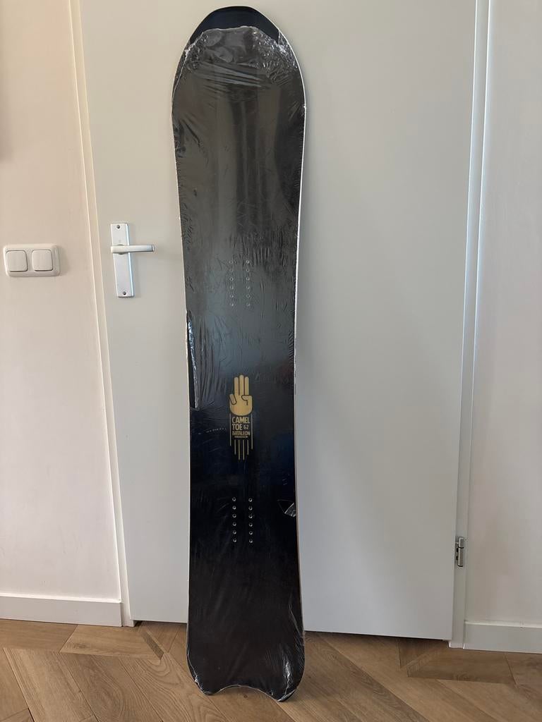 Nieuw Bataleon Camel Toe 62 snowboard, Ophalen, Nieuw, Board