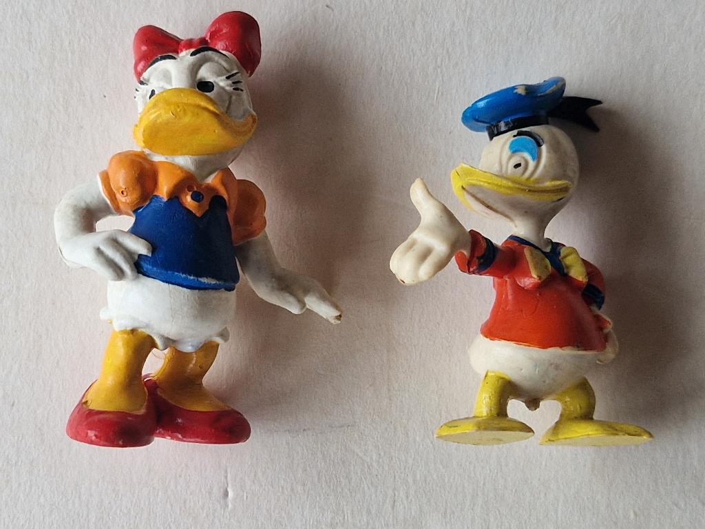 Vintage speelfiguurtjes. Katrien Duck. en Donald Duck, Verzamelen, Ophalen of Verzenden, Donald Duck, Gebruikt, Beeldje of Figuurtje