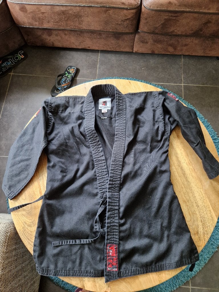 Kempo/ karatepak mt 130/ 140/ 160, Maat XS of kleiner, Ophalen, Zo goed als nieuw, Overige