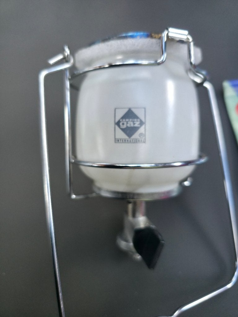 CampingGaz Lamp, en 3x lampkousjes, tank 901, Ophalen of Verzenden, Zo goed als nieuw