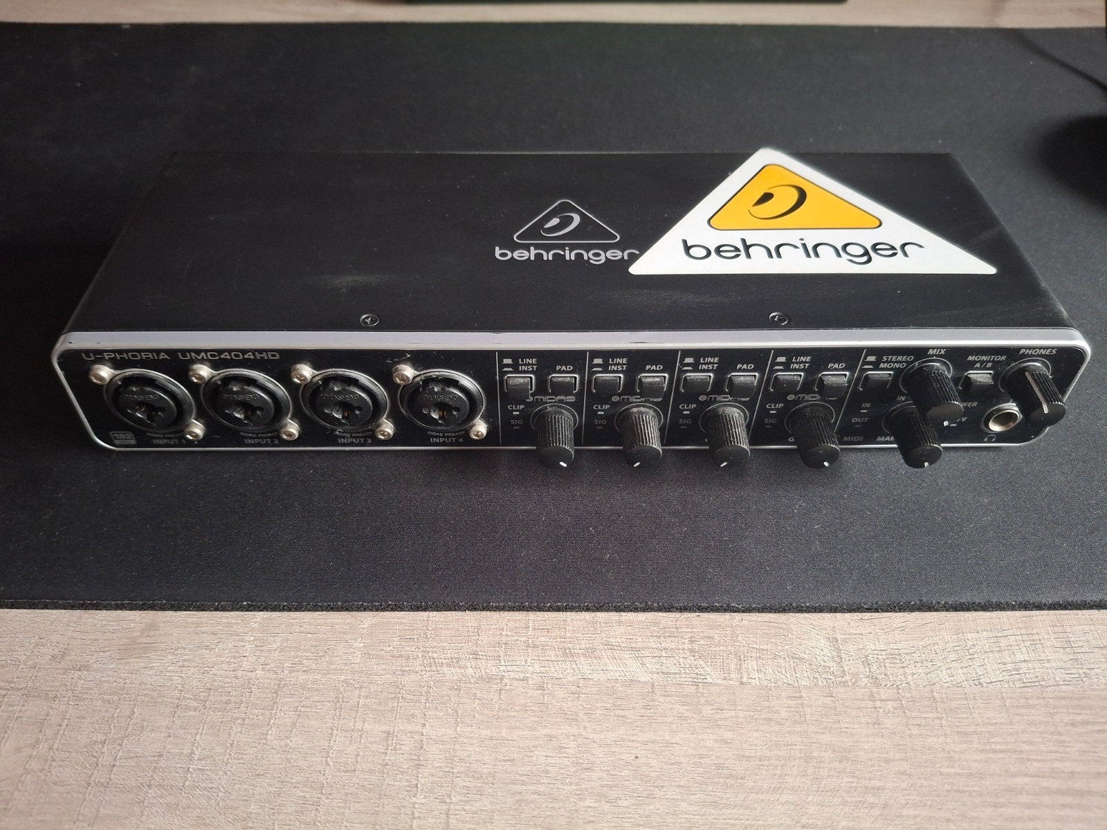 Behringer U-Phoria UMC404HD Audio Interface, Ophalen of Verzenden, Gebruikt, Minder dan 5 kanalen, Microfooningang