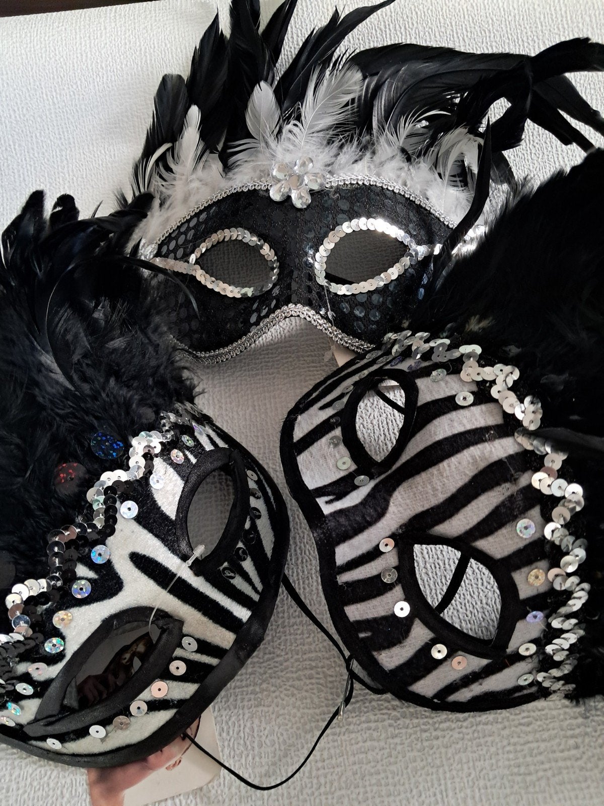 3 maskers, Ophalen of Verzenden