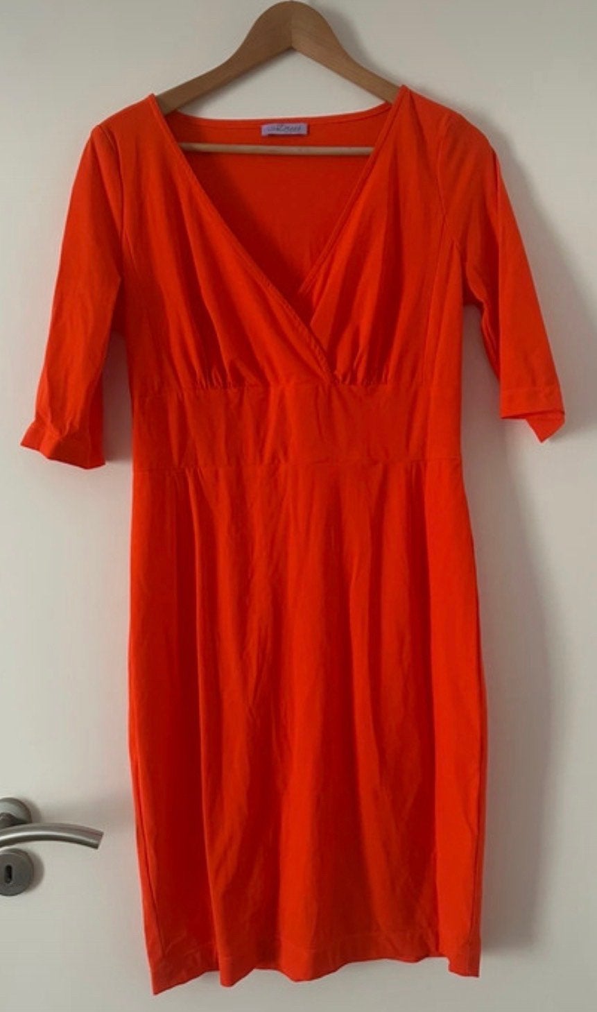 Nieuwe oranje La Dress jurk, maat M, Maat 38/40 (M), Verzenden, Nieuw, Oranje