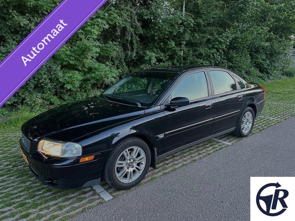 Volvo S80 2.4 Elite Dealer Auto 335DKM NAP APK JUNI 2027, Auto's, Volvo, Met garantie (alle), 4 stoelen, Zwart, Bedrijf