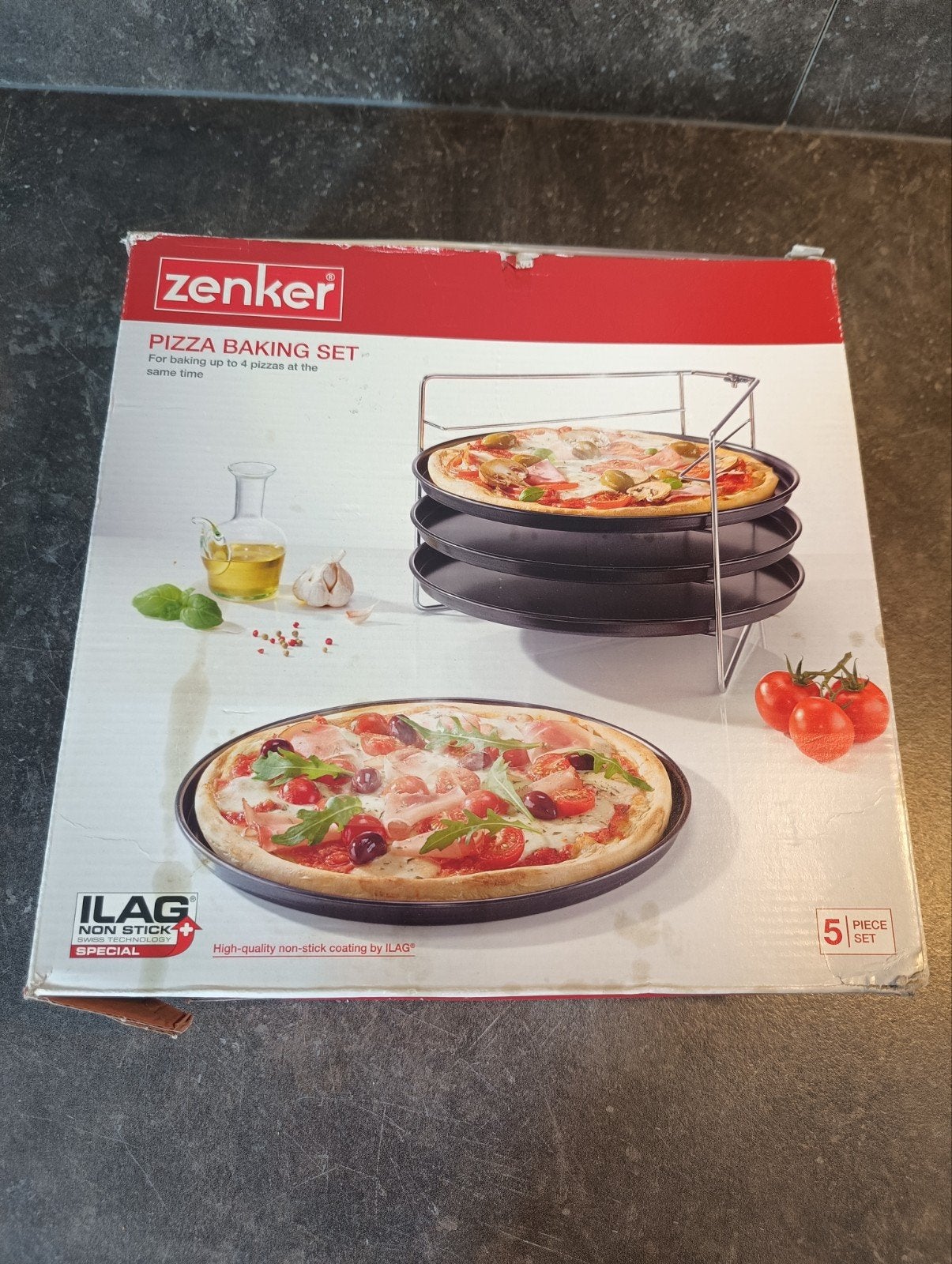 Zenker Pizza Bakset - 3 Pizza's Tegelijk - Nieuw in Doos, Ophalen of Verzenden, Nieuw, Metaal
