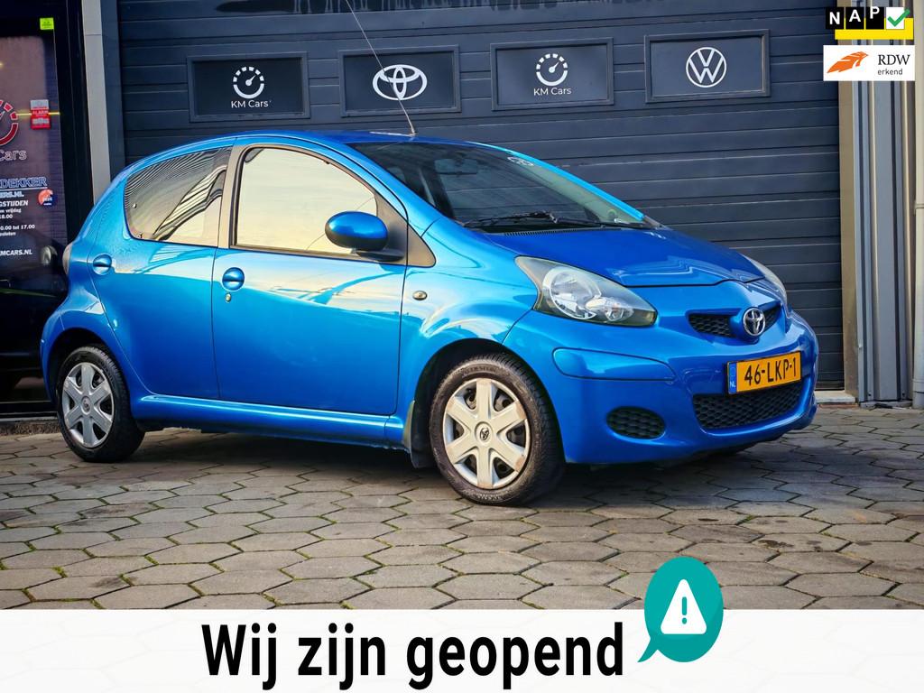 Toyota Aygo 1.0-12V Comfort - 1e Eigenaar - Airco - Lage km, Stof, Gebruikt, Zwart, 68 pk