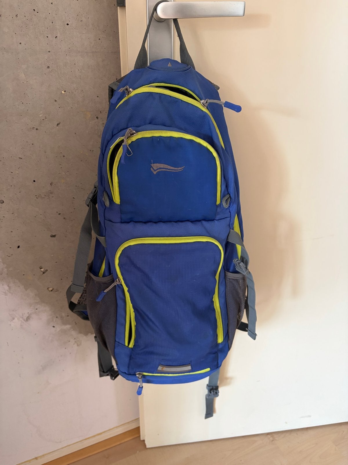 rugzak 25L met ademende rug, Ophalen of Verzenden, Gebruikt, Rugzak