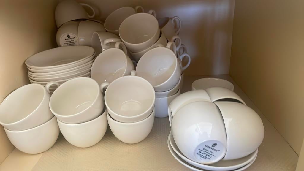 Wedgwood Traditional Plain kop en schotels, Huis en Inrichting, Keuken | Servies, Ophalen of Verzenden, Zo goed als nieuw, Wedgwood