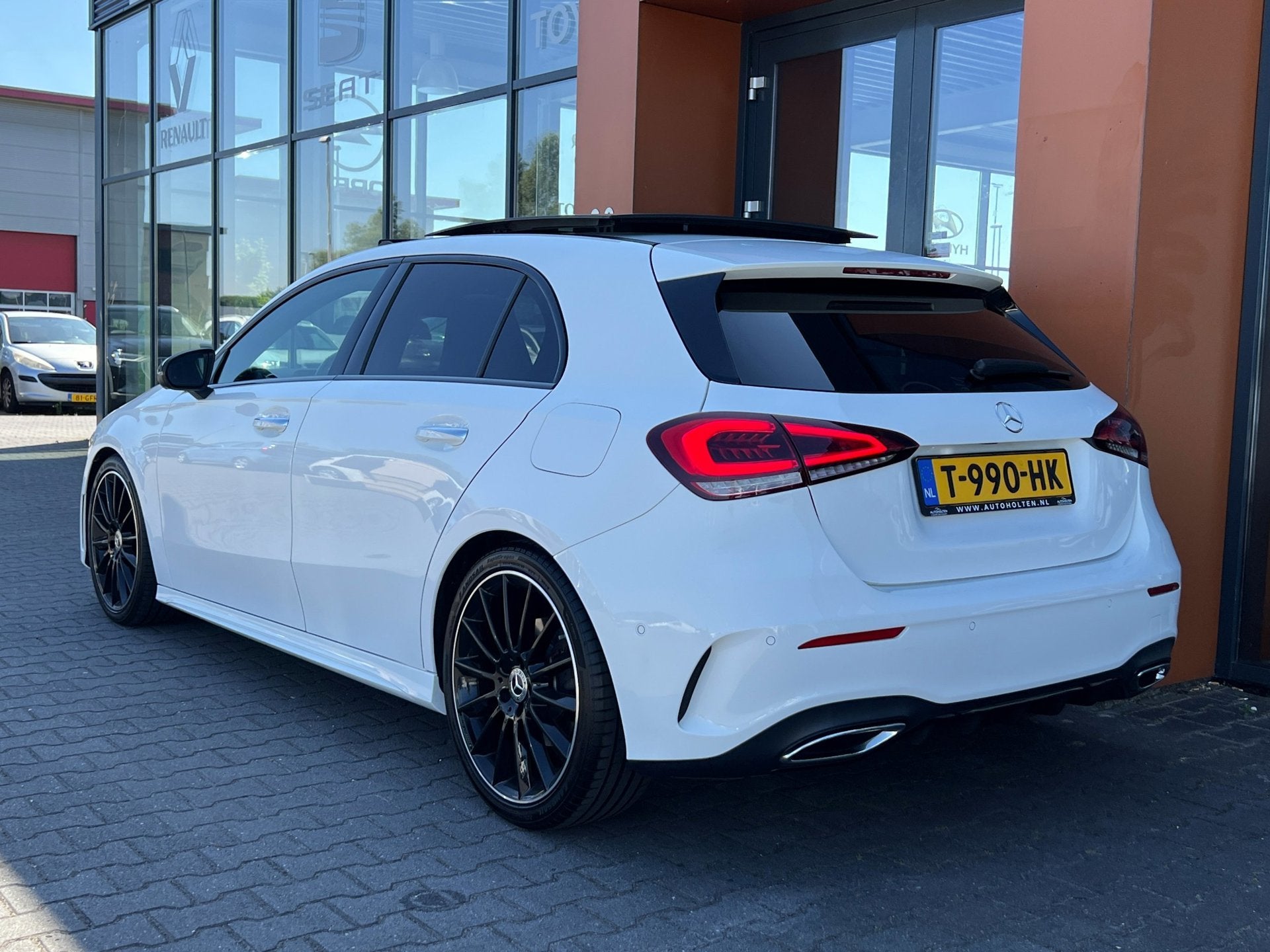 Mercedes-Benz A-klasse 250 4MATIC AUT|Pano|Memory|Sfeer|LED, Automaat, 15 km/l, Euro 6, 4 cilinders