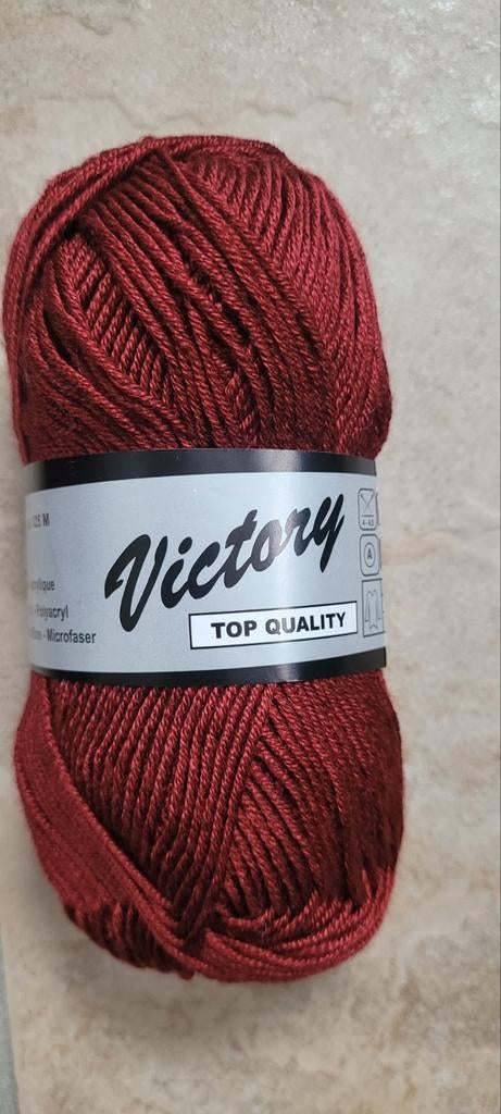 6 bollen acryl garen van Lammy Yarns Victory., Hobby en Vrije tijd, Ophalen of Verzenden, Nieuw, Breien of Haken, Wol of Garen