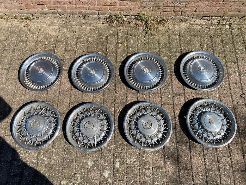 2 sets Cadillac wieldoppen / wielkappen, Ophalen of Verzenden, Gebruikt