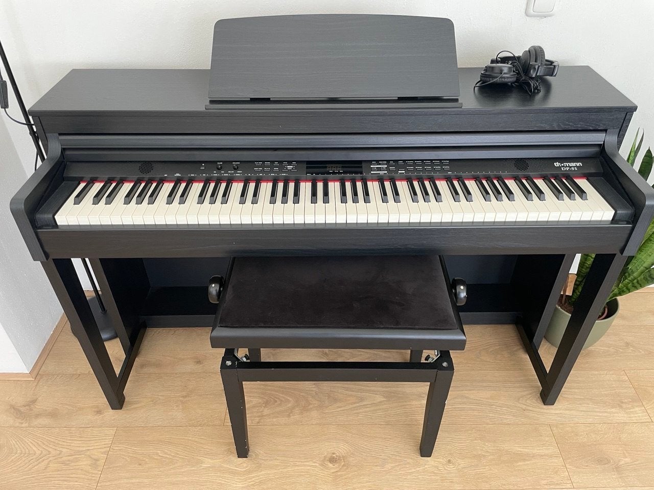 Thoman DP-51 Set: Piano, Stool, Headphones, Muziek en Instrumenten, Piano's, Ophalen, Zo goed als nieuw, Wit