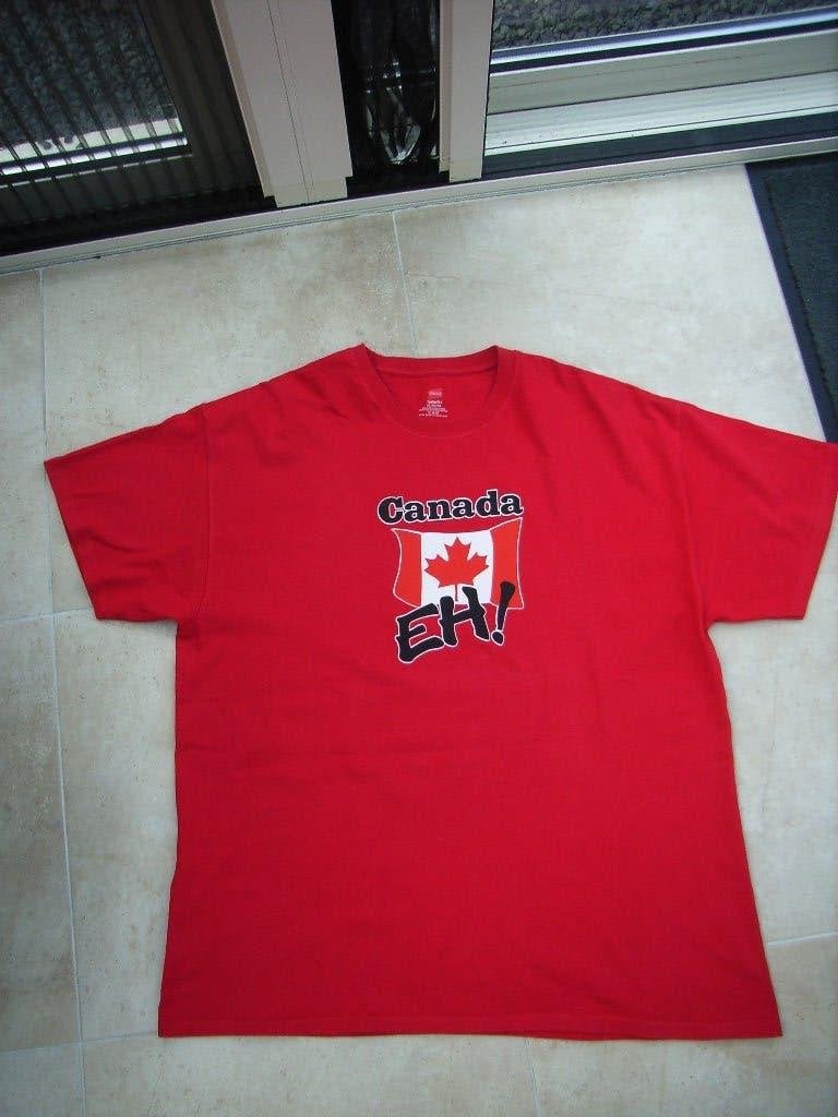 Nieuw rood T-shirt Canada EH! maat XXL, Kleding | Heren, Shirt, Nieuw, Ophalen of Verzenden, Hanes