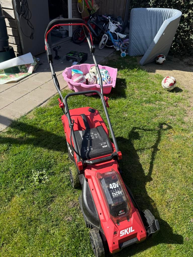 Zo goed als nieuwe Skil accu grasmaaier (40V, 2x20V), Ophalen of Verzenden, Zo goed als nieuw, Accu-grasmaaier