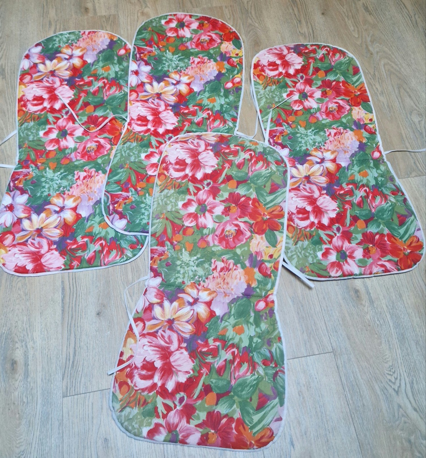Vintage tuinstoel kussen bloemen gebloemd retro Hawaï print, Verzenden, Zo goed als nieuw