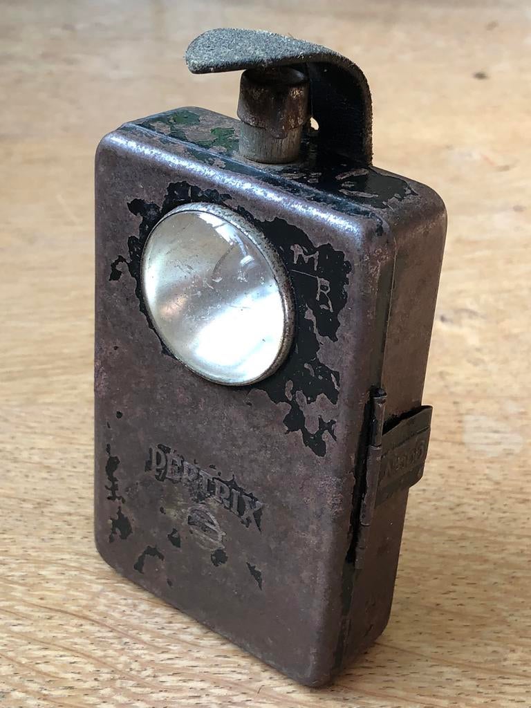 Oude Pertrix nr 666 zaklamp bolle lens - in werkende staat, Verzamelen, Ophalen of Verzenden, Overige soorten, Duitsland, Overige typen