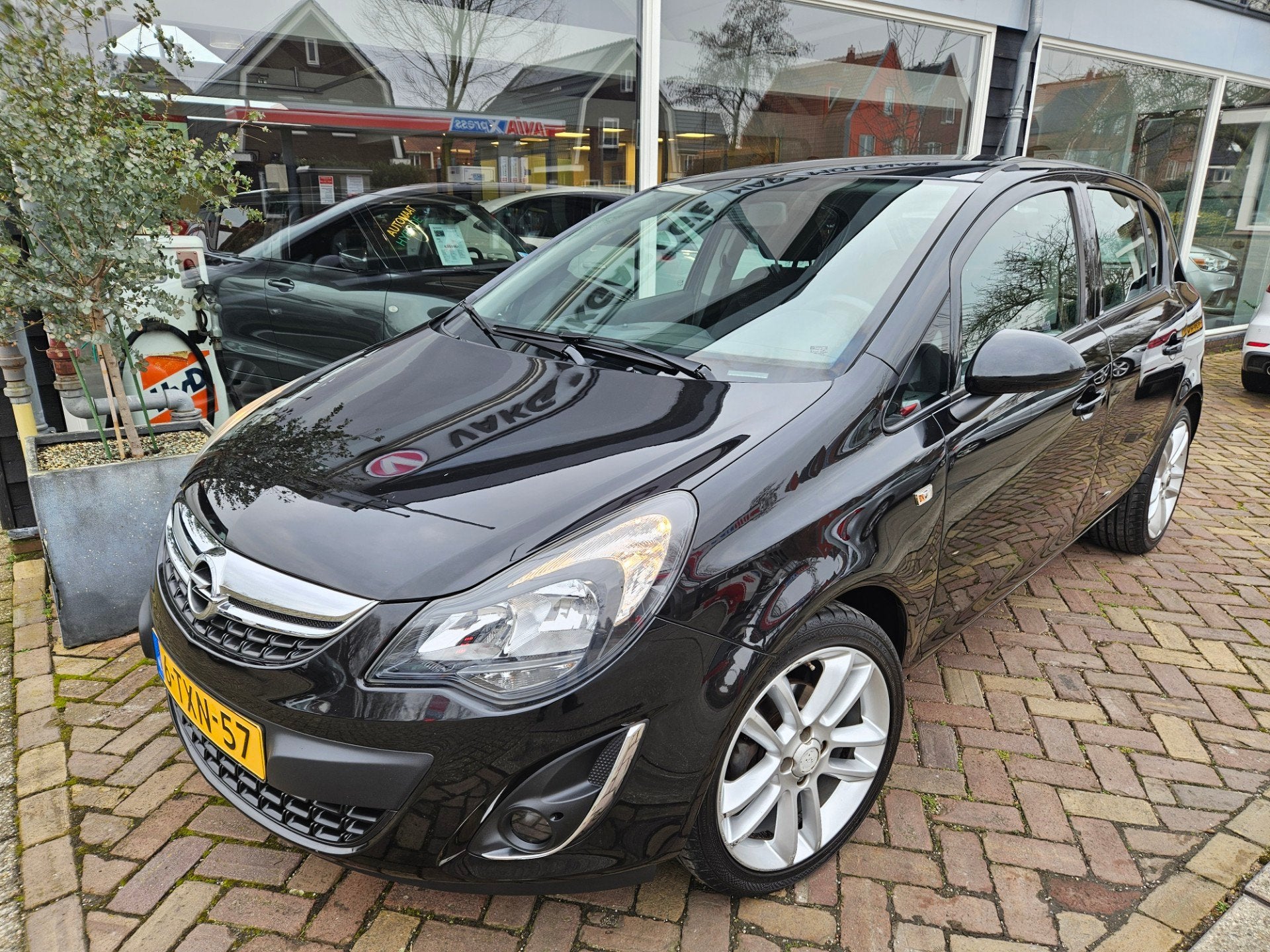 Opel Corsa 1.4-16V Berlinnette sportieve auto, Auto's, Voorwielaandrijving, Euro 5, Gebruikt, 1398 cc