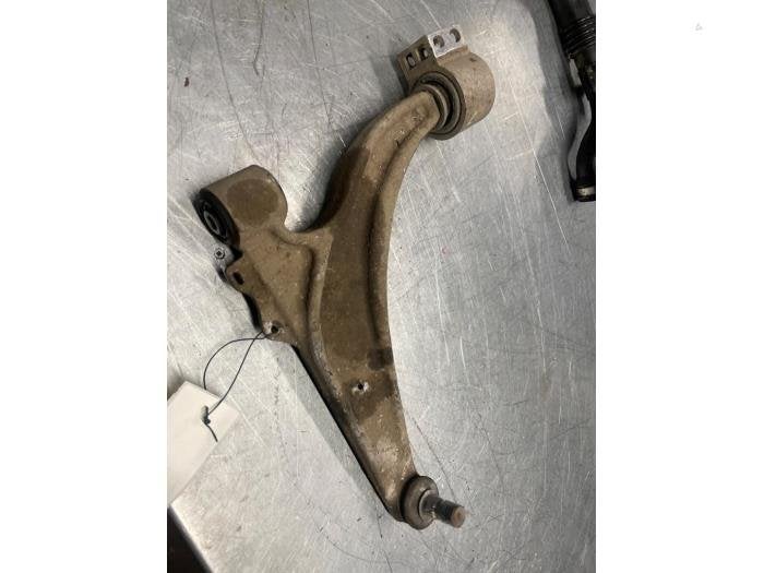 Draagarm links-voor van een Opel Astra, Gebruikt, -, -, Opel
