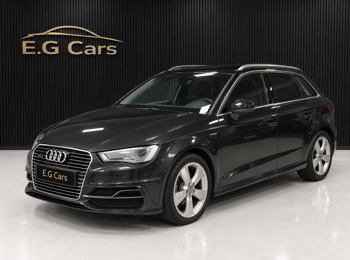 Audi A3 1.4 Tfsi 204pk E-tron Phev S Tronic 2015 Bruin, Auto's, 4 cilinders, Bruin, Emergency brake assist, Hybride Elektrisch/Benzine