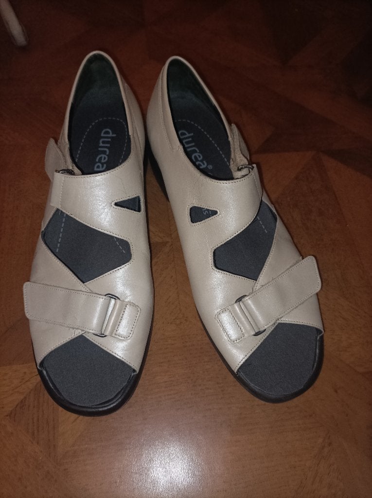 Durea leren sandalen maat 7,5 G, Kleding | Dames, Durea, Beige, Zo goed als nieuw, Sandalen of Muiltjes
