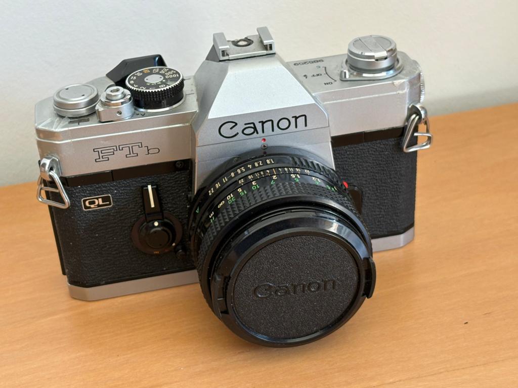 Canon FTb QL met 50mm F:1.8 FD lens, Ophalen of Verzenden, Zo goed als nieuw, Spiegelreflex, Canon