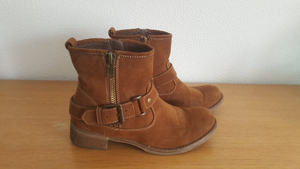 Camel kleurige laarsjes maat 38, Kleding | Dames, Schoenen, Overige kleuren, Lage of Enkellaarzen, Ophalen of Verzenden, Zo goed als nieuw