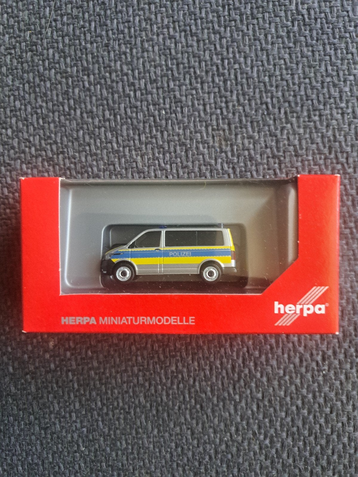 herpa model v.w t6.1 "polizei", Hobby en Vrije tijd, Modelauto's | 1:87, West germany, Zo goed als nieuw, N.b, Bus of Vrachtwagen