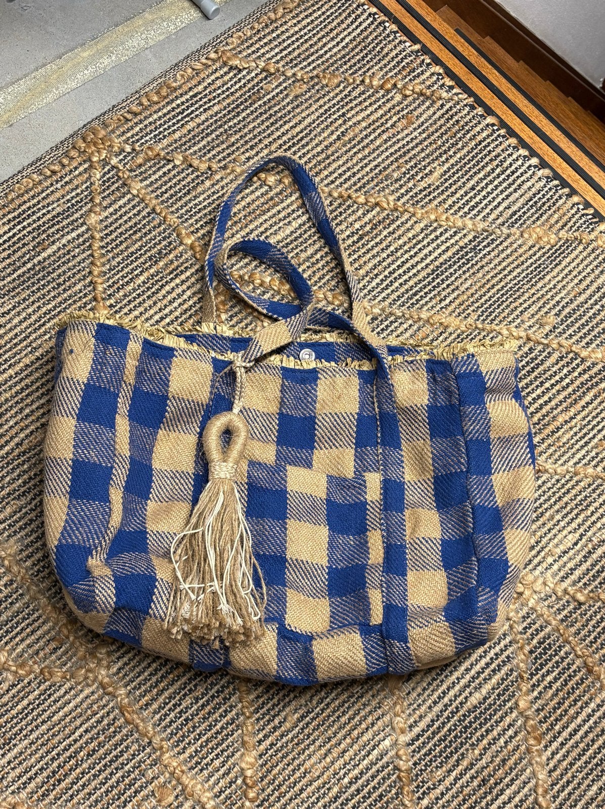 Parfois blauw beige geruite tas met kwastje, Ophalen of Verzenden, Zo goed als nieuw, Blauw, Handtas