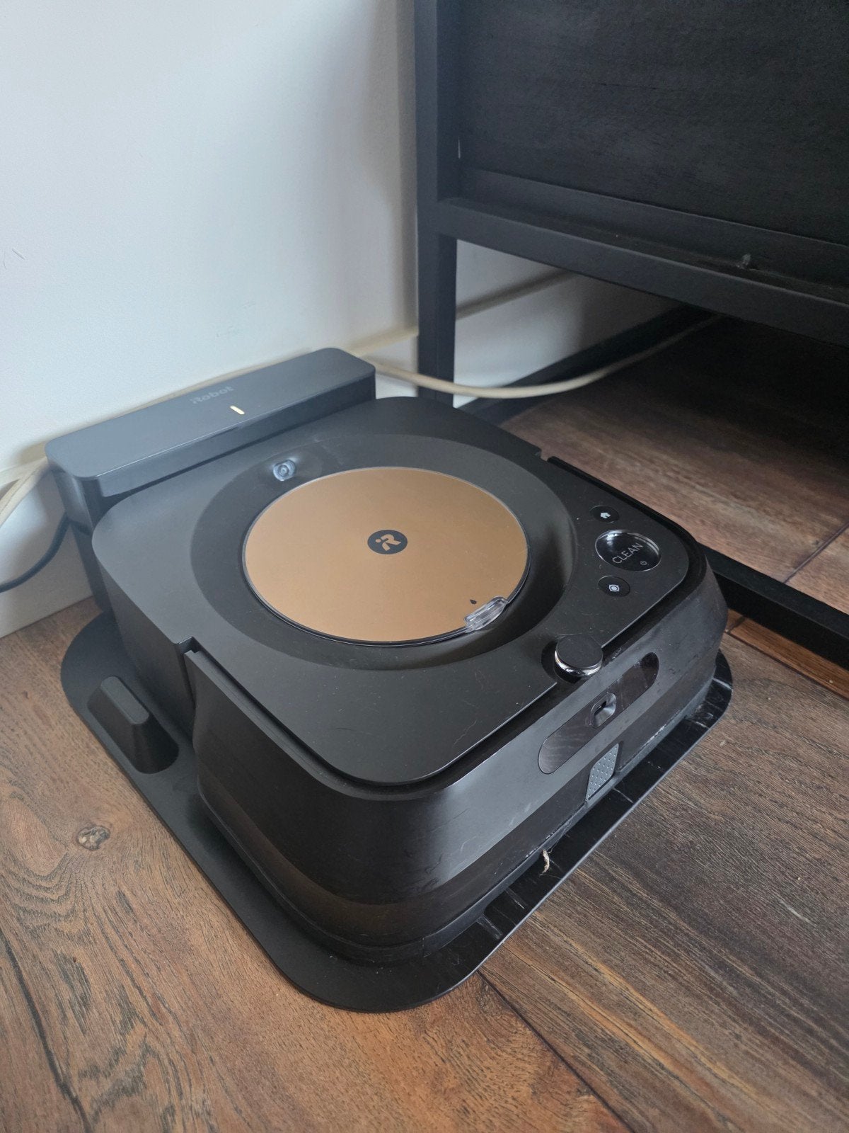 iRobot Braava Jet m6 Dweilrobot - Zo goed als nieuw, IRobot, Bedienbaar via app, Ophalen of Verzenden, Zo goed als nieuw