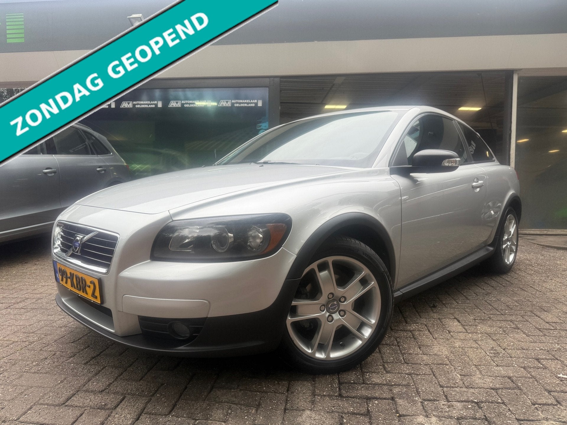 Volvo C30 1.6D Sport | NW KOPPELING + VLIEGWIEL | 12MND GARA, Auto's, Volvo, Voorwielaandrijving, Stof, Gebruikt, 4 cilinders