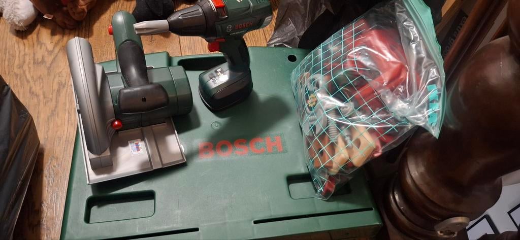 Bosch Speelgoed Gereedschapstafel met Boormachine en Zaag, Ophalen, Gebruikt, Jongen of Meisje