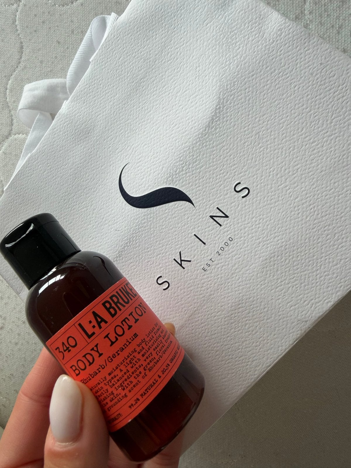 Skins L:A Bruket Bodylotion Mini - Nieuw, Ophalen of Verzenden, Nieuw, Bodylotion, Crème of Olie