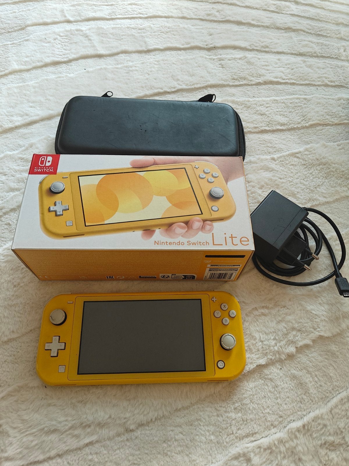 Nintendo Switch Lite geel, Spelcomputers en Games, N, Ophalen of Verzenden, Geel, M