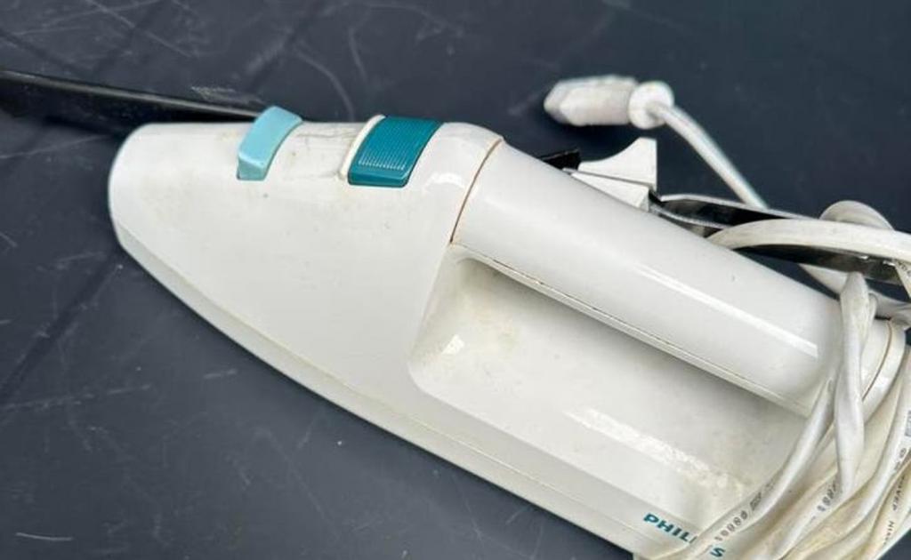 elektrisch mes philips, Gebruikt, Ophalen of Verzenden, Bord(en), Overige stijlen