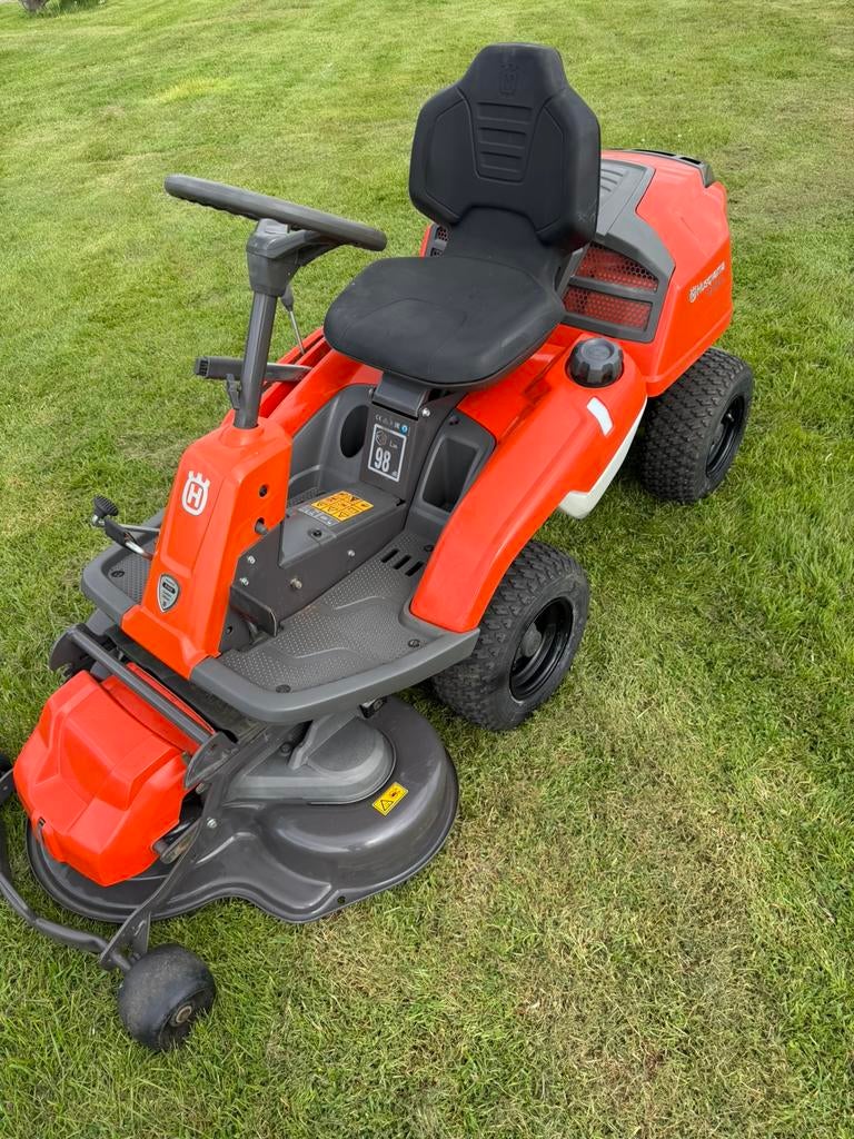 Husqvarna Rider 214 TC/ bouwjaar 2023, Tuin en Terras, Zitmaaiers, Ophalen of Verzenden, Zo goed als nieuw