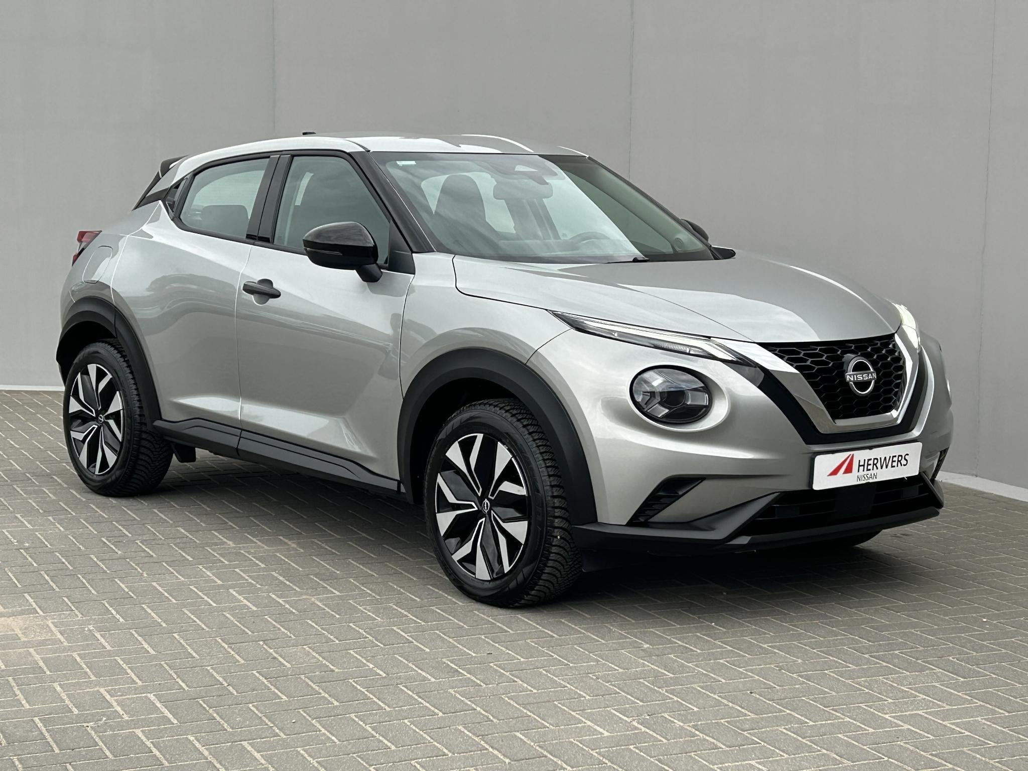 Foto 37 van Nissan Juke 1.0 DIG-T Acenta Handgeschakeld / Allseason band