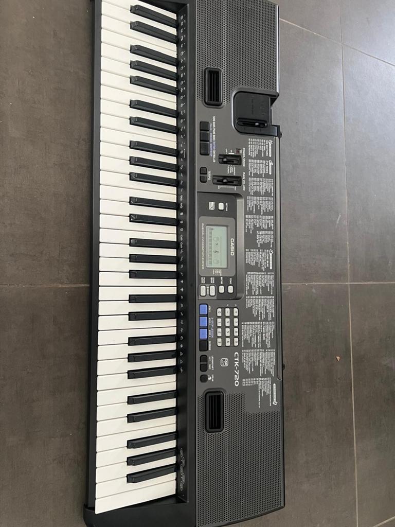 Casio CTK-720 Keyboard - Zo goed als nieuw, Casio, 61 toetsen, Ophalen of Verzenden, Zo goed als nieuw